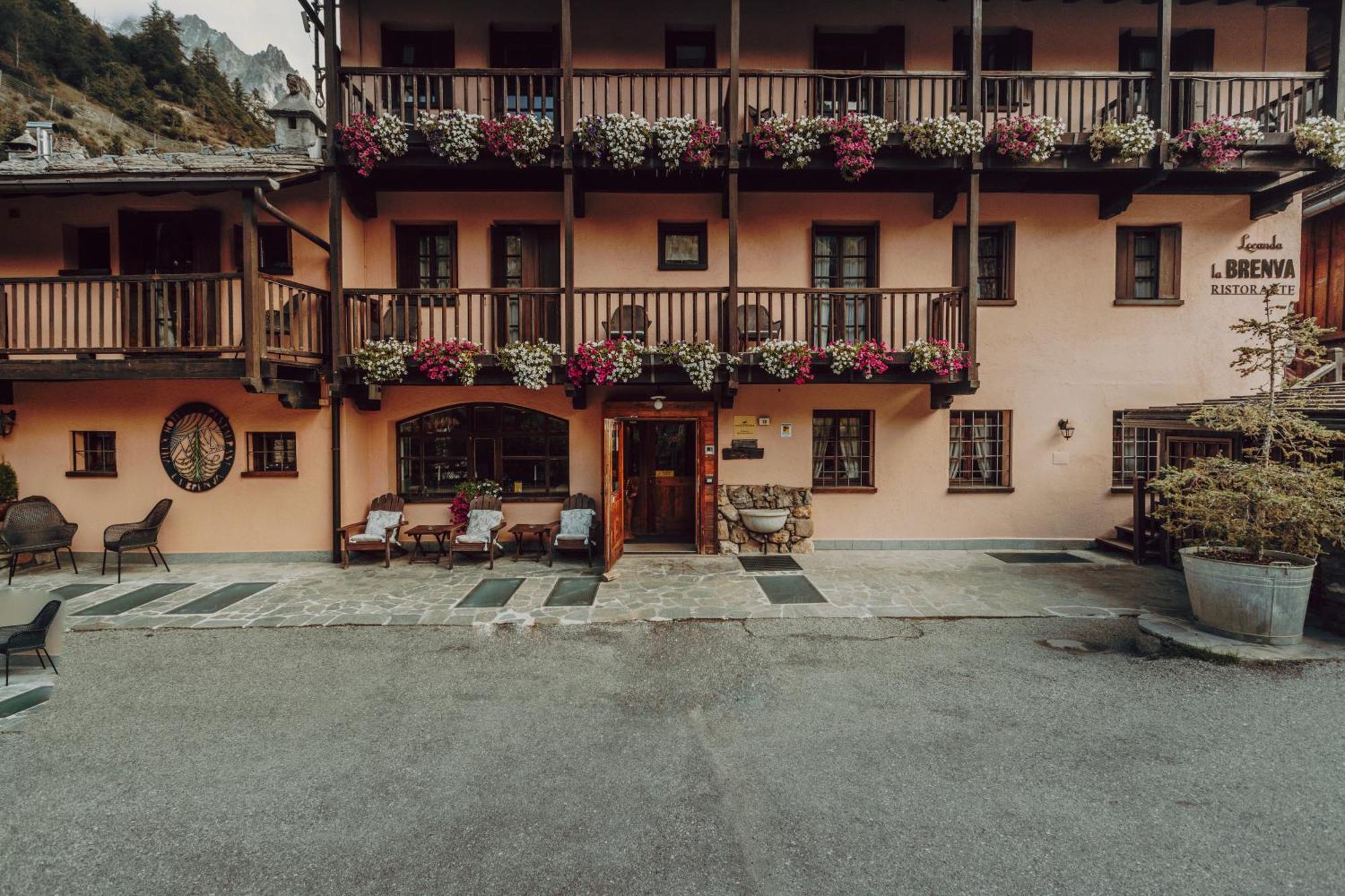 Locanda La Brenva - Estella Hotel Collection & Experience Courmayeur Extérieur photo