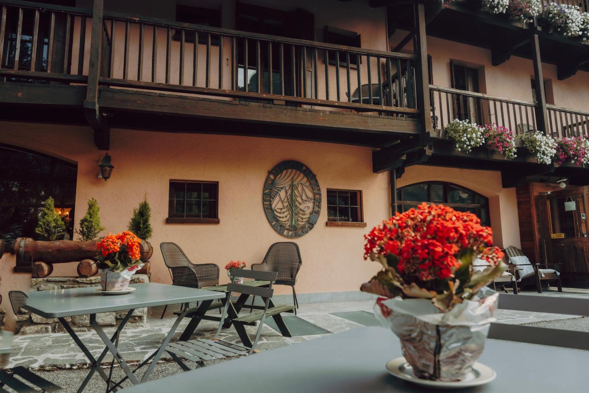 Locanda La Brenva - Estella Hotel Collection & Experience Courmayeur Extérieur photo